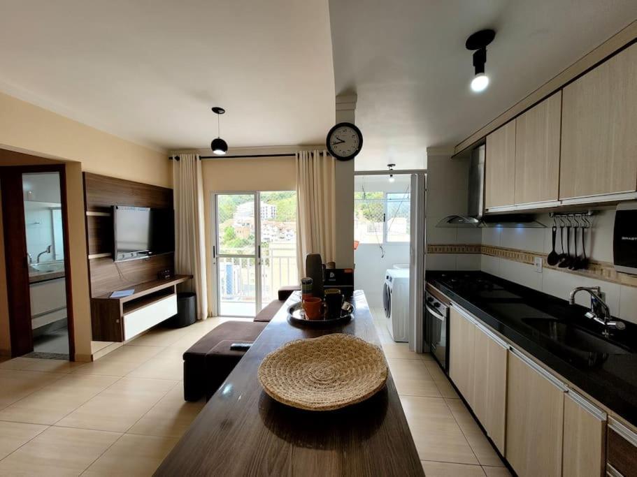 Grande Apt No Centro C/ Cozinha Completa Varanda Poços de Caldas 외부 사진